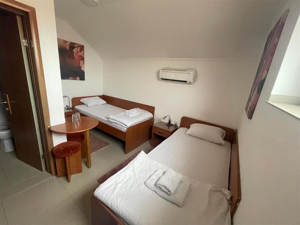 Rooms Gat Subotica Extérieur photo