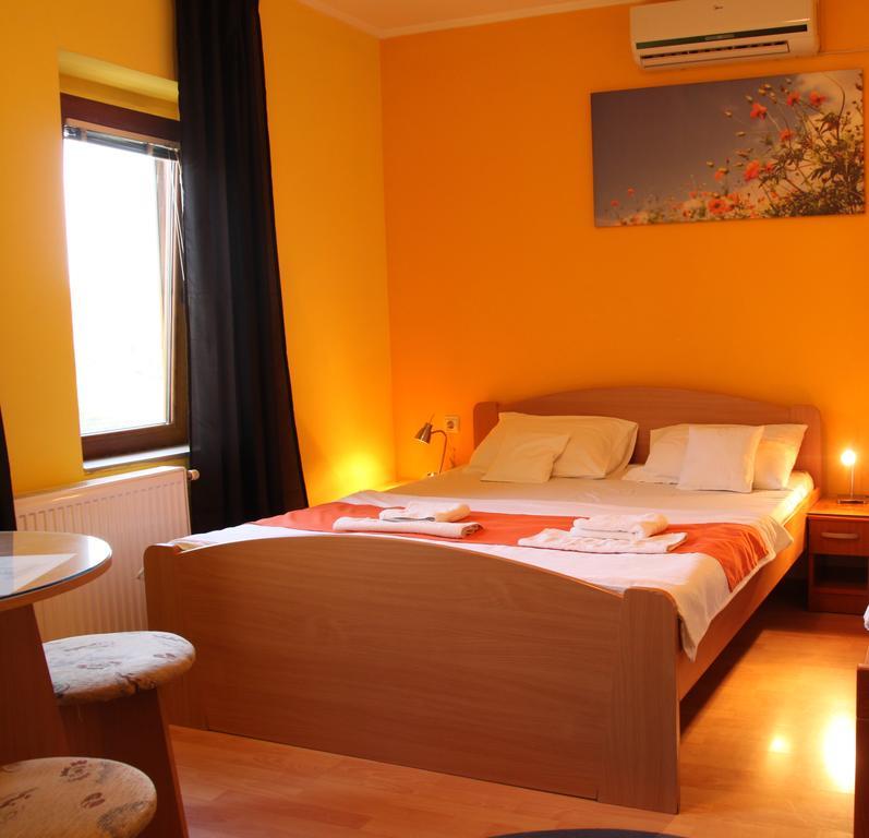 Rooms Gat Subotica Extérieur photo