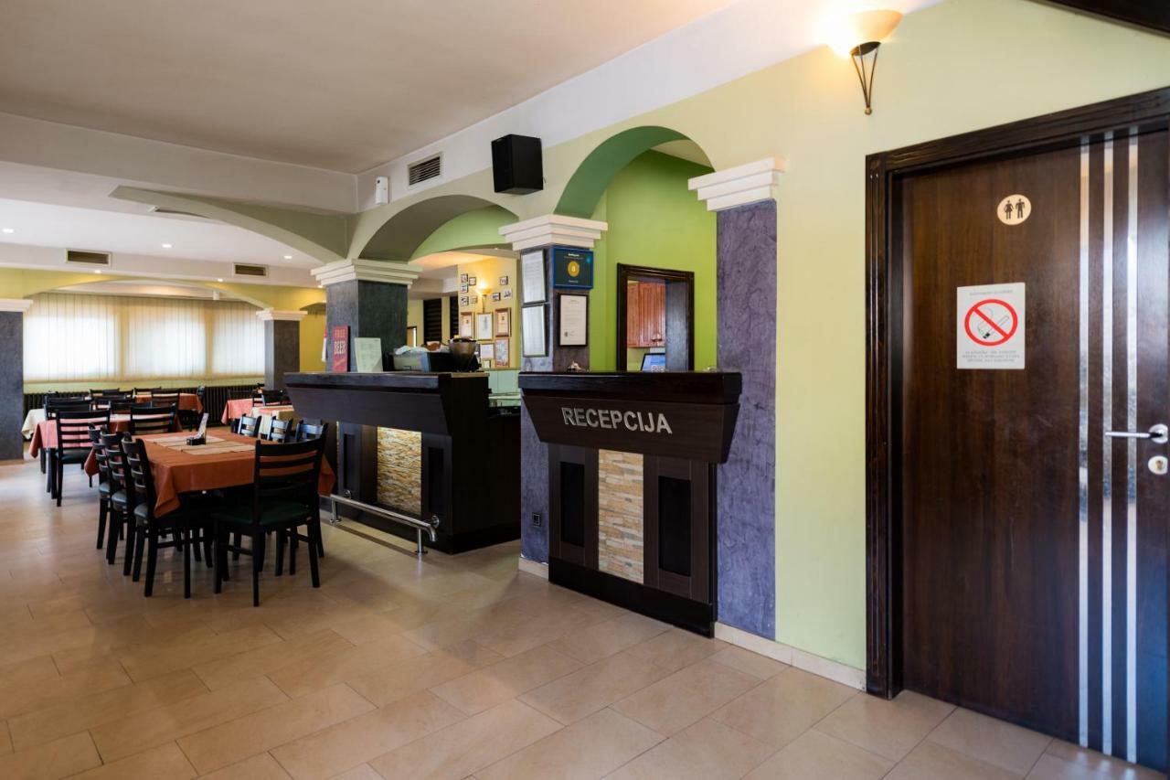 Rooms Gat Subotica Extérieur photo