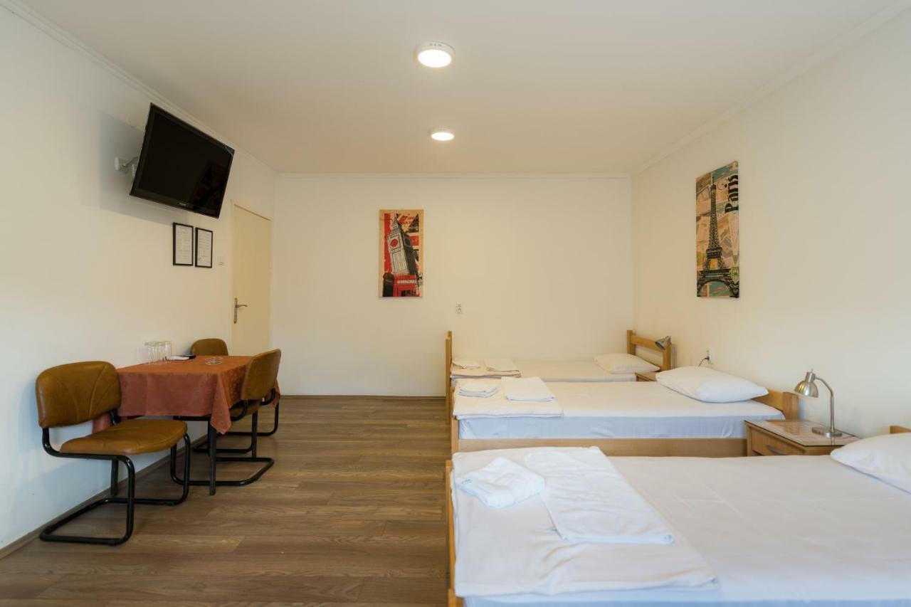 Rooms Gat Subotica Extérieur photo